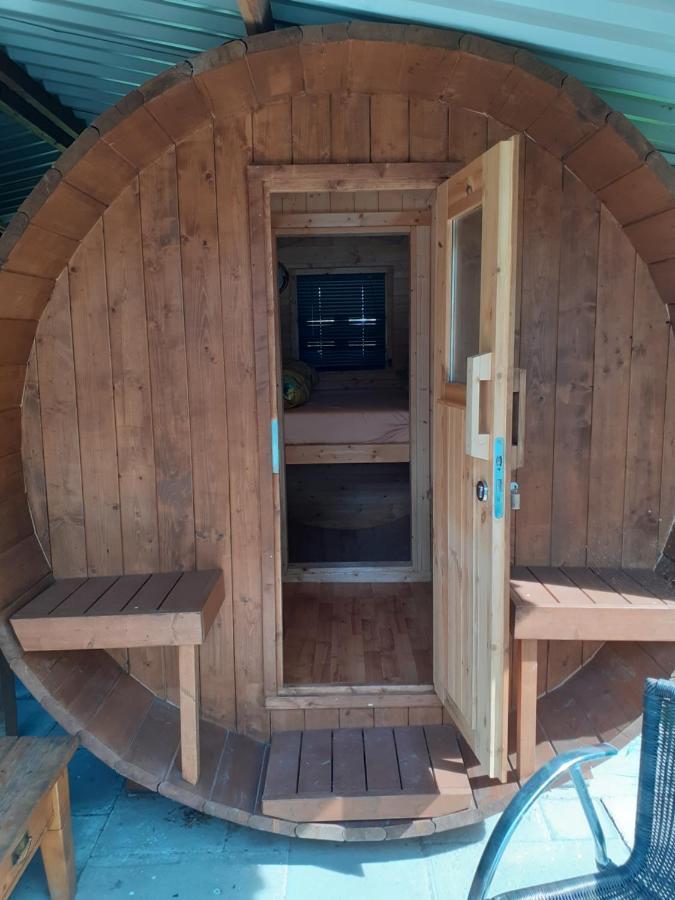 Wijndomein De Vier Ambachten -Overnachten In De Wijngaard Simonshaven Екстер'єр фото